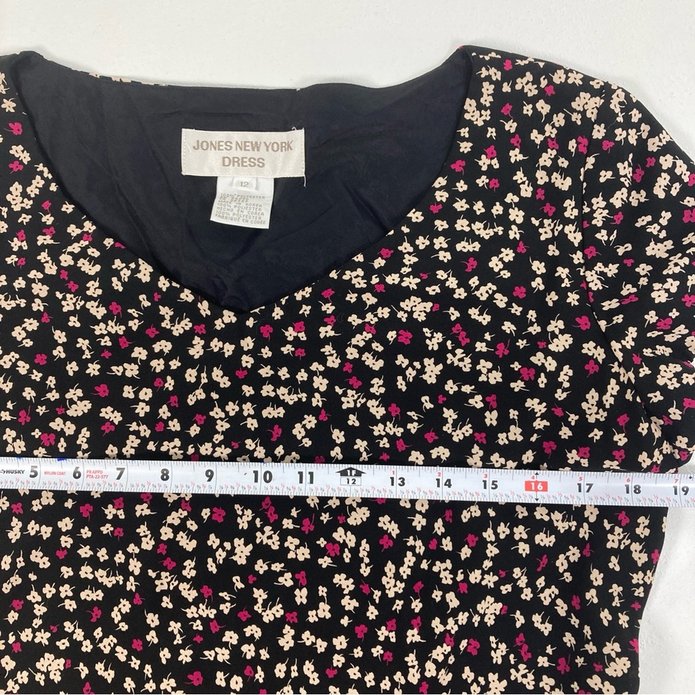 Jones New York Midi Dress Size 12 Women Black Floral Short Sleeve V Neck Pull On - Picture 8 of 16